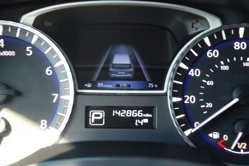 Used 2013 INFINITI JX35 AWD w/ Premium Pkg image 12