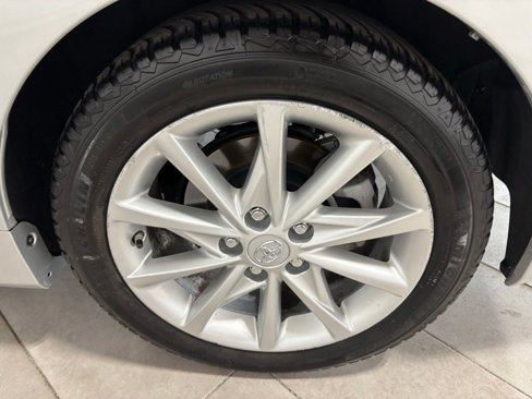 Used 2014 Toyota Prius V image 11