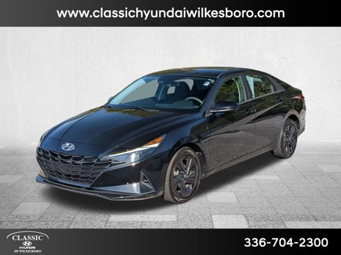 Used 2022 Hyundai Elantra SEL w/ Preferred Accessory Package image 1