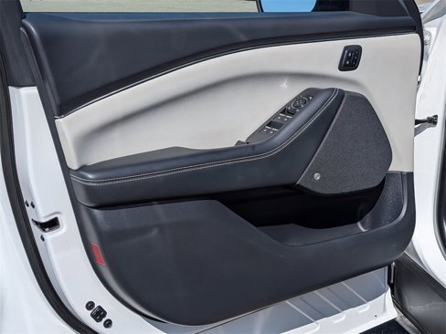 Used 2022 Ford Mustang Mach-E Premium image 15