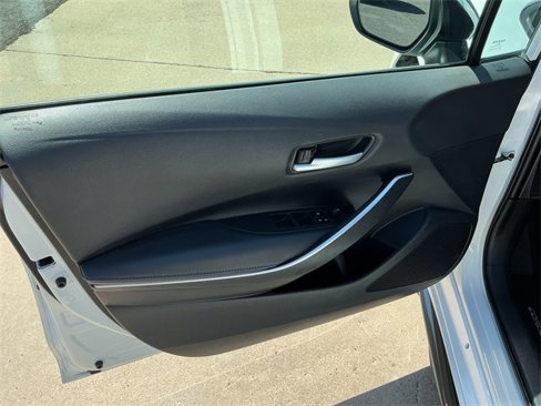 Used 2021 Toyota Corolla SE image 26