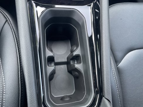 New 2025 Jeep Compass Limited image 33