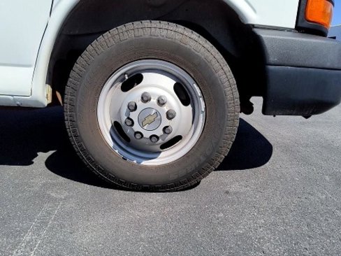 Used 2014 Chevrolet Express 3500 Extended w/ Smoker's Package image 14