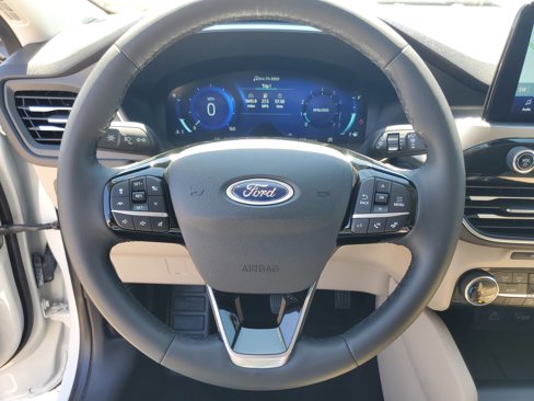 Used 2022 Ford Escape Titanium image 14