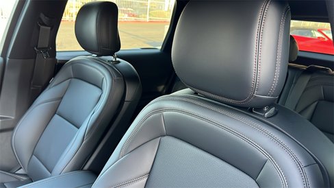 New 2025 Lincoln Nautilus Premier w/ Equipment Group 102A image 19