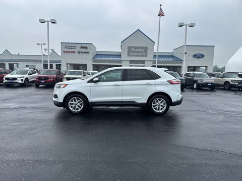 Used 2022 Ford Edge SEL image 2