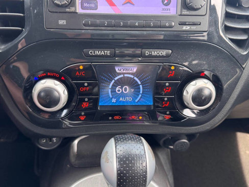 Used 2013 Nissan Juke SL w/ Chrome Pkg image 11
