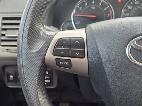 Used 2012 Toyota Corolla S image 22