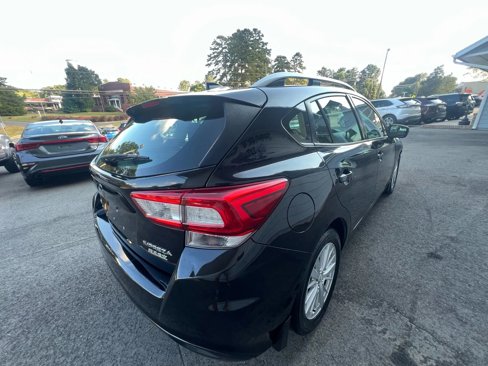 Used 2017 Subaru Impreza 2.0i Premium image 5