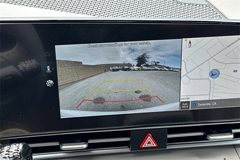 New 2025 Hyundai Elantra SEL image 15