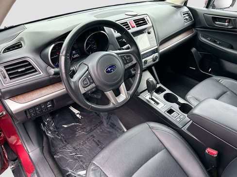 Used 2017 Subaru Outback 2.5i Limited image 9