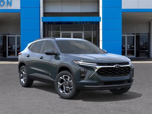 New 2025 Chevrolet Trax LT w/ Driver Confidence Package image 7