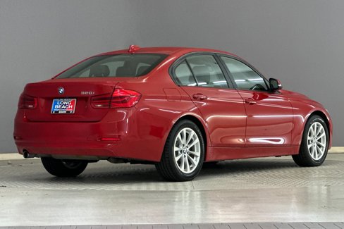 Used 2017 BMW 320i Sedan image 8