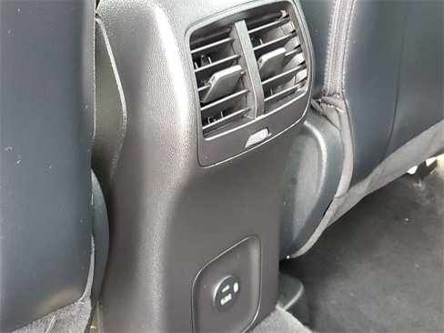 Used 2021 Ford Escape Titanium image 34