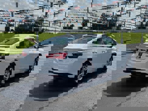 Used 2023 Chevrolet Malibu LT image 5