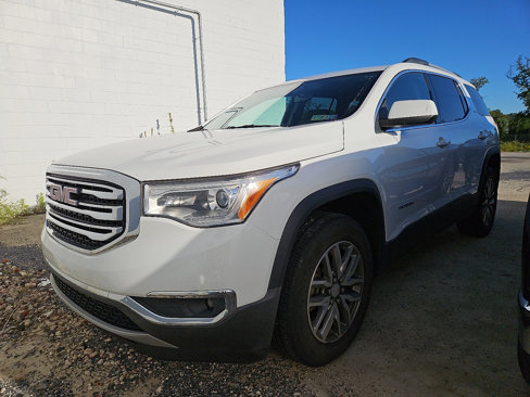 Used 2017 GMC Acadia SLE image 3