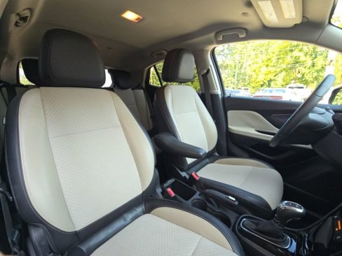 Used 2019 Buick Encore Preferred image 17