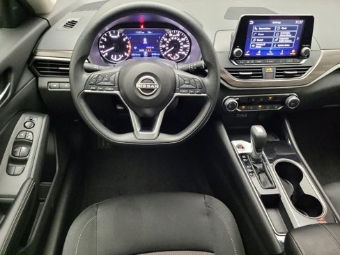 Used 2024 Nissan Altima 2.5 SV image 22