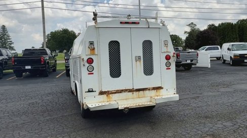 Used 2005 Chevrolet Express 3500 image 7