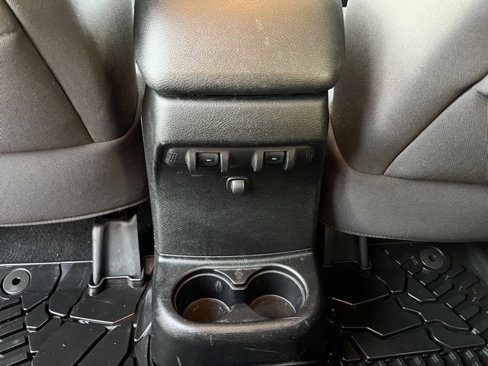 Used 2013 Jeep Wrangler Unlimited Rubicon w/ Dual Top Group image 28