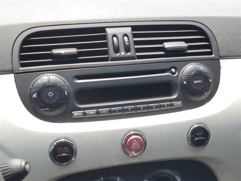 Used 2015 FIAT 500 Sport image 18