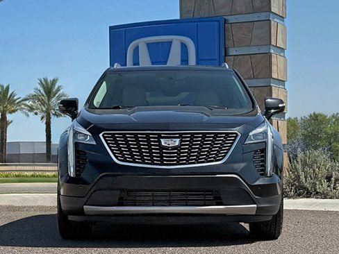 Used 2019 Cadillac XT4 Premium Luxury w/ Technology Package image 5