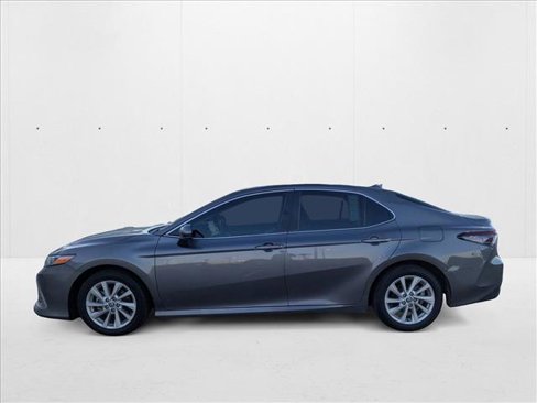 Used 2024 Toyota Camry LE image 8