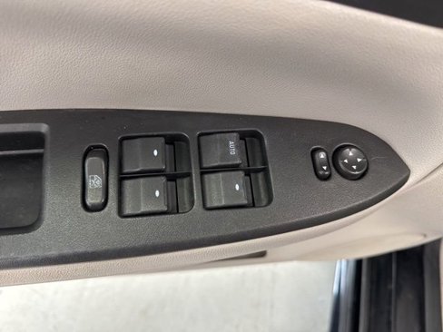 Used 2010 Chevrolet Impala LS image 17