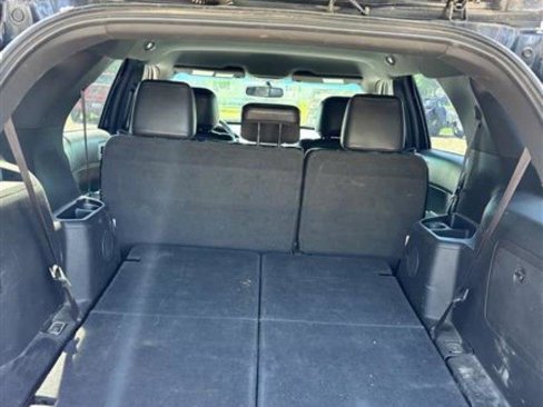 Used 2013 Ford Explorer XLT image 11