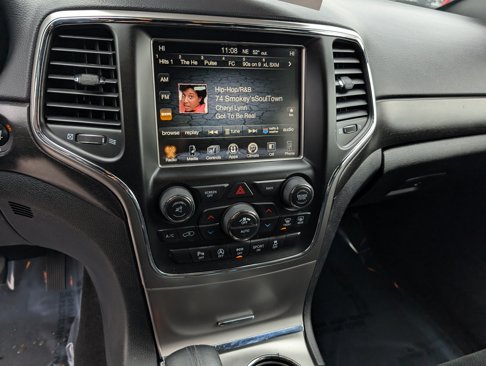 Used 2017 Jeep Grand Cherokee Altitude image 17