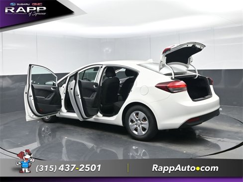 Used 2017 Kia Forte LX image 32