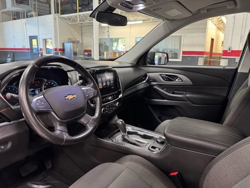 Used 2018 Chevrolet Traverse LT image 21