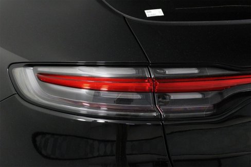 Certified 2025 Porsche Macan image 21