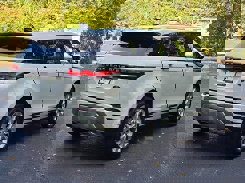 Used 2020 Land Rover Range Rover Evoque SE image 6