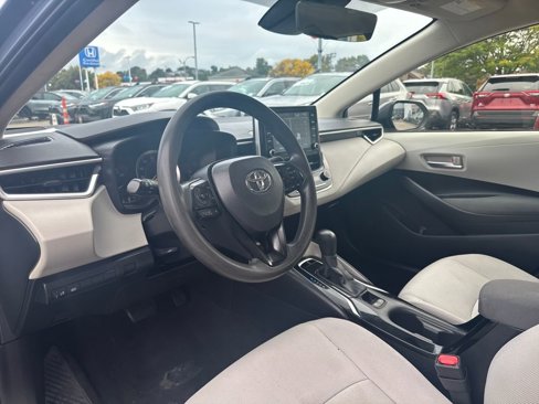 Used 2021 Toyota Corolla LE image 13