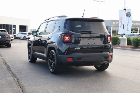 Used 2017 Jeep Renegade Altitude image 6
