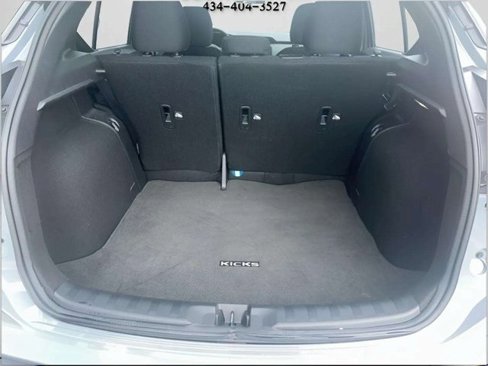 Used 2023 Nissan Kicks SR image 7