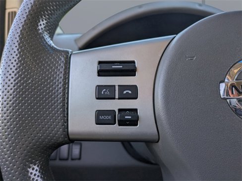 Used 2014 Nissan Frontier Desert Runner image 24