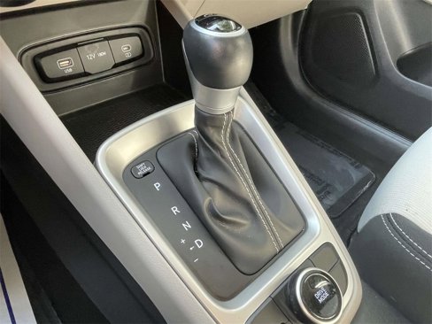 Certified 2023 Hyundai Venue SEL image 30