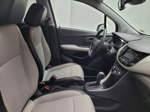 Used 2021 Chevrolet Trax LT image 21