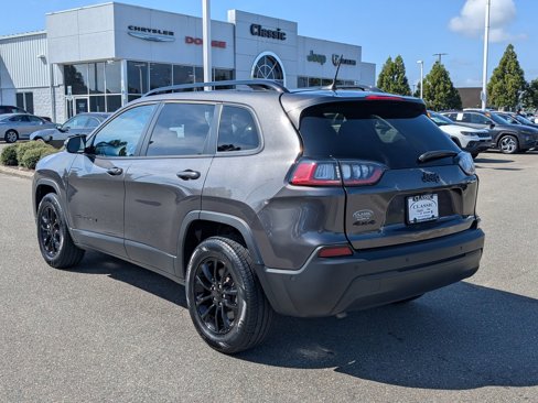 Certified 2023 Jeep Cherokee Altitude Lux image 7