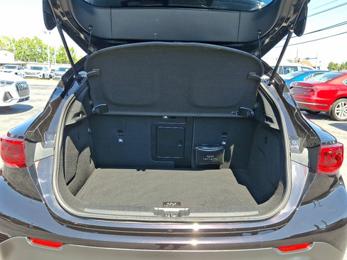 Used 2017 INFINITI QX30 Premium w/ Cargo Package image 29