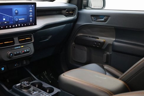 Used 2025 Ford Maverick Tremor image 93
