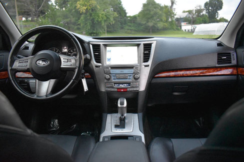 Used 2011 Subaru Outback 3.6R Limited image 18