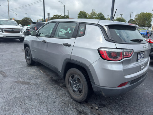 Used 2018 Jeep Compass Sport w/ Cold Weather Group image 4