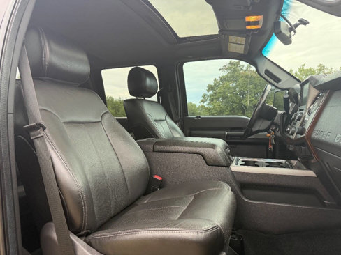 Used 2015 Ford F250 Lariat w/ Lariat Ultimate Package image 23