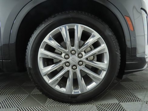 Used 2020 Cadillac XT6 Premium Luxury image 36