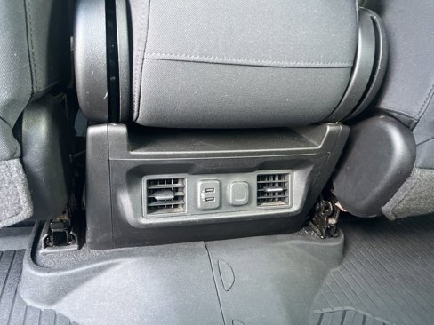 Used 2020 Chevrolet Silverado 1500 LT w/ Texas Edition image 27