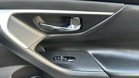 Used 2017 Nissan Altima 2.5 SV image 26
