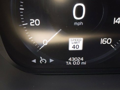 Used 2020 Volvo XC60 T5 Inscription w/ Protection Package Premier image 4